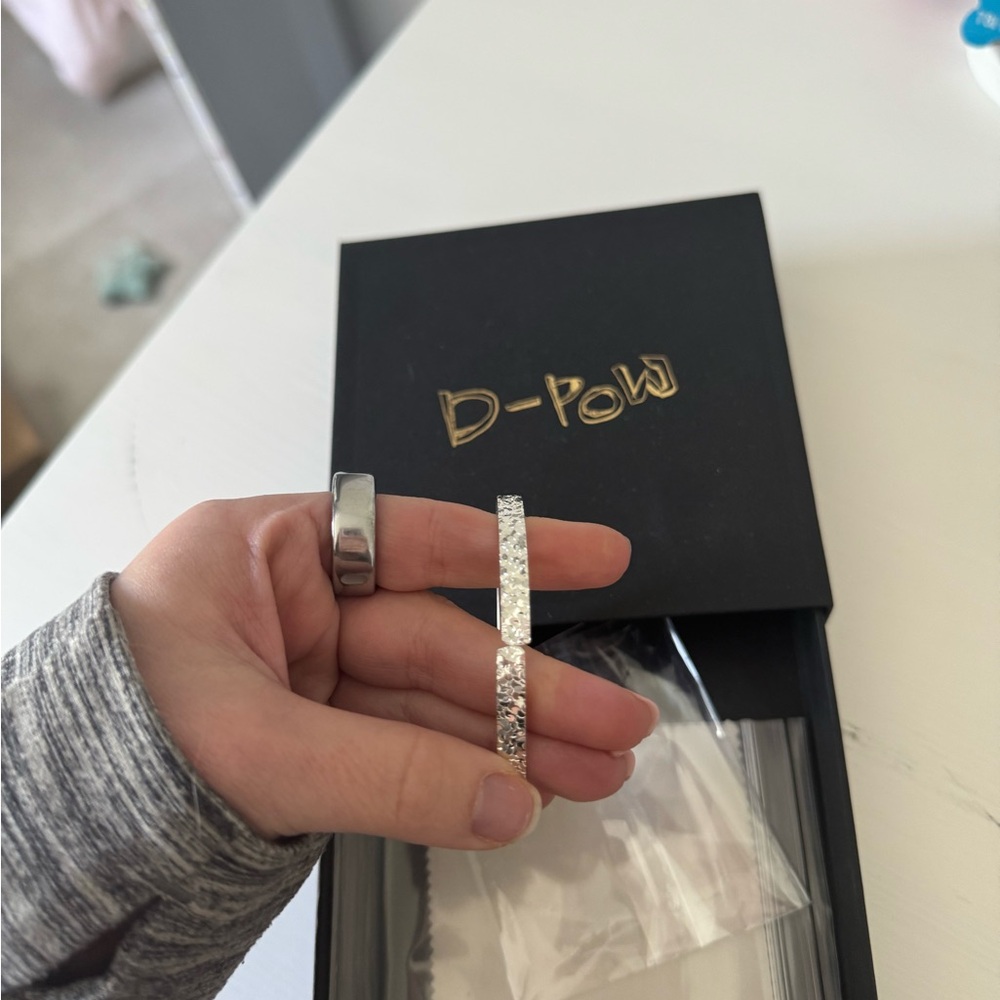 Elegant Silver Bracelet - Picture 6 of 8